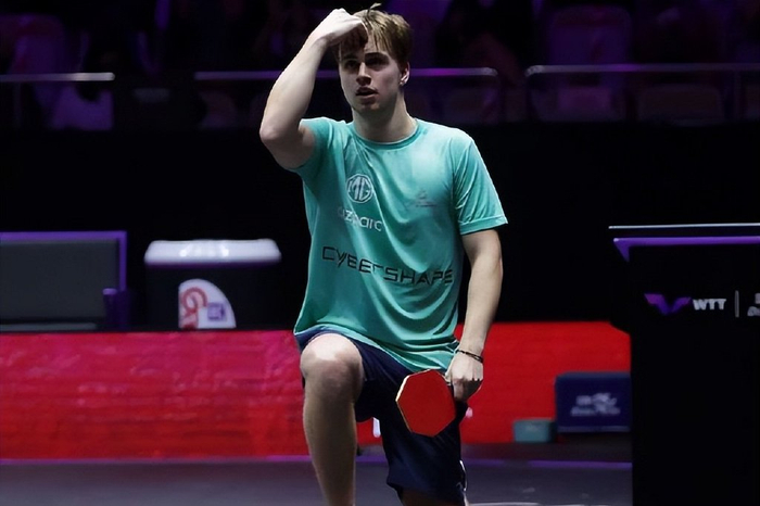 在这种背景 在这种背景